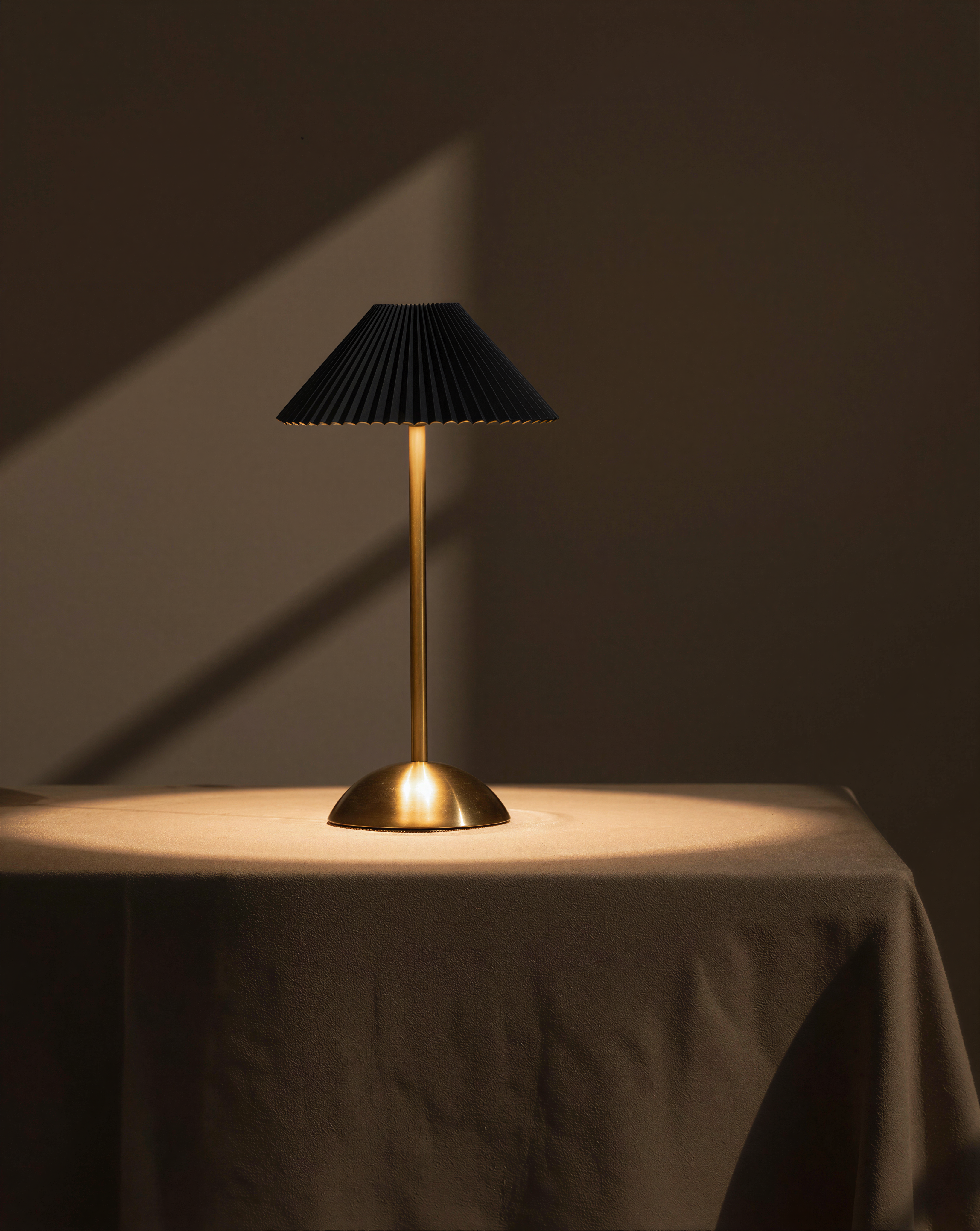 Arlénum | Blue Cordless Table Lamp