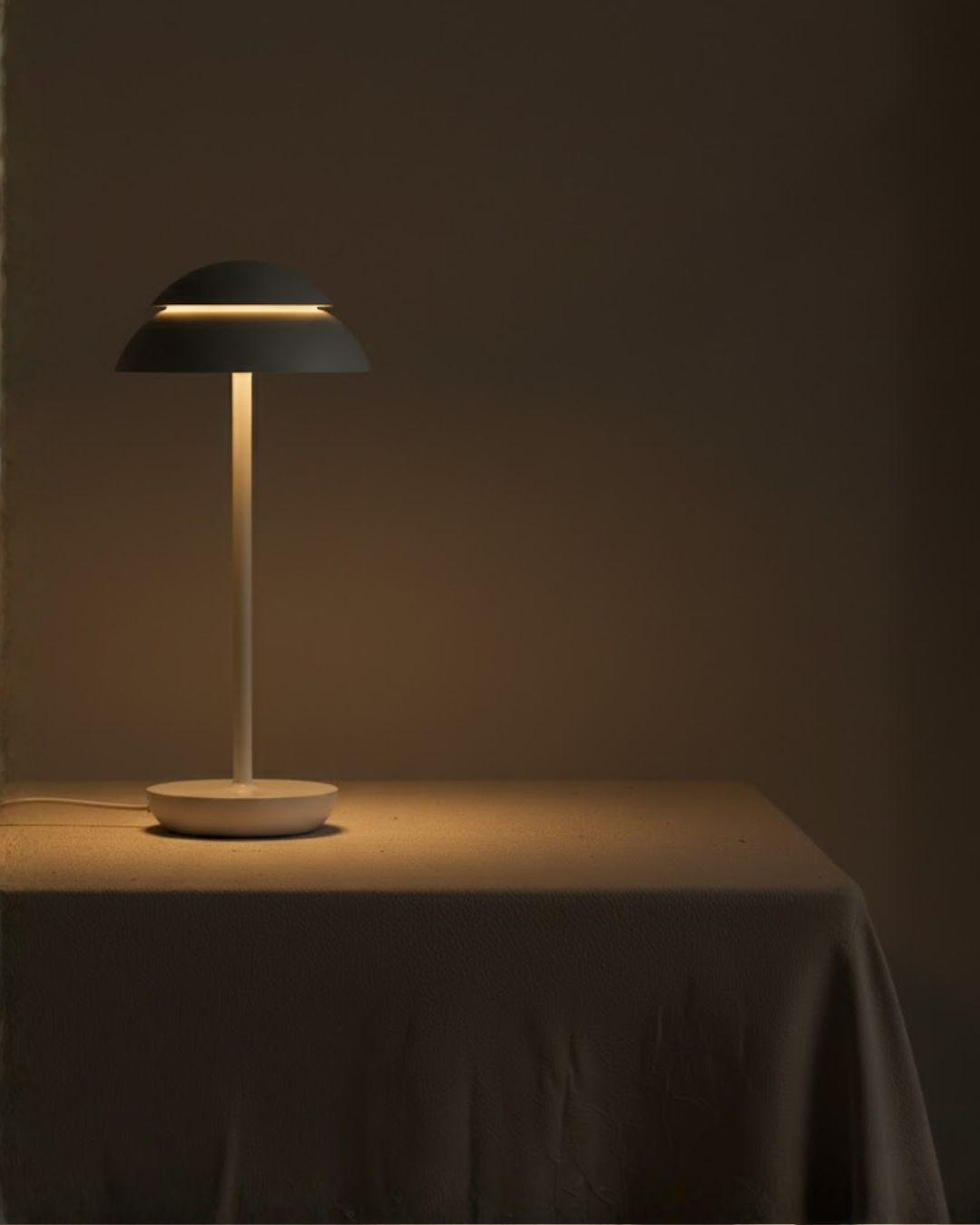 Auré | White Minimalist LED Table Lamp