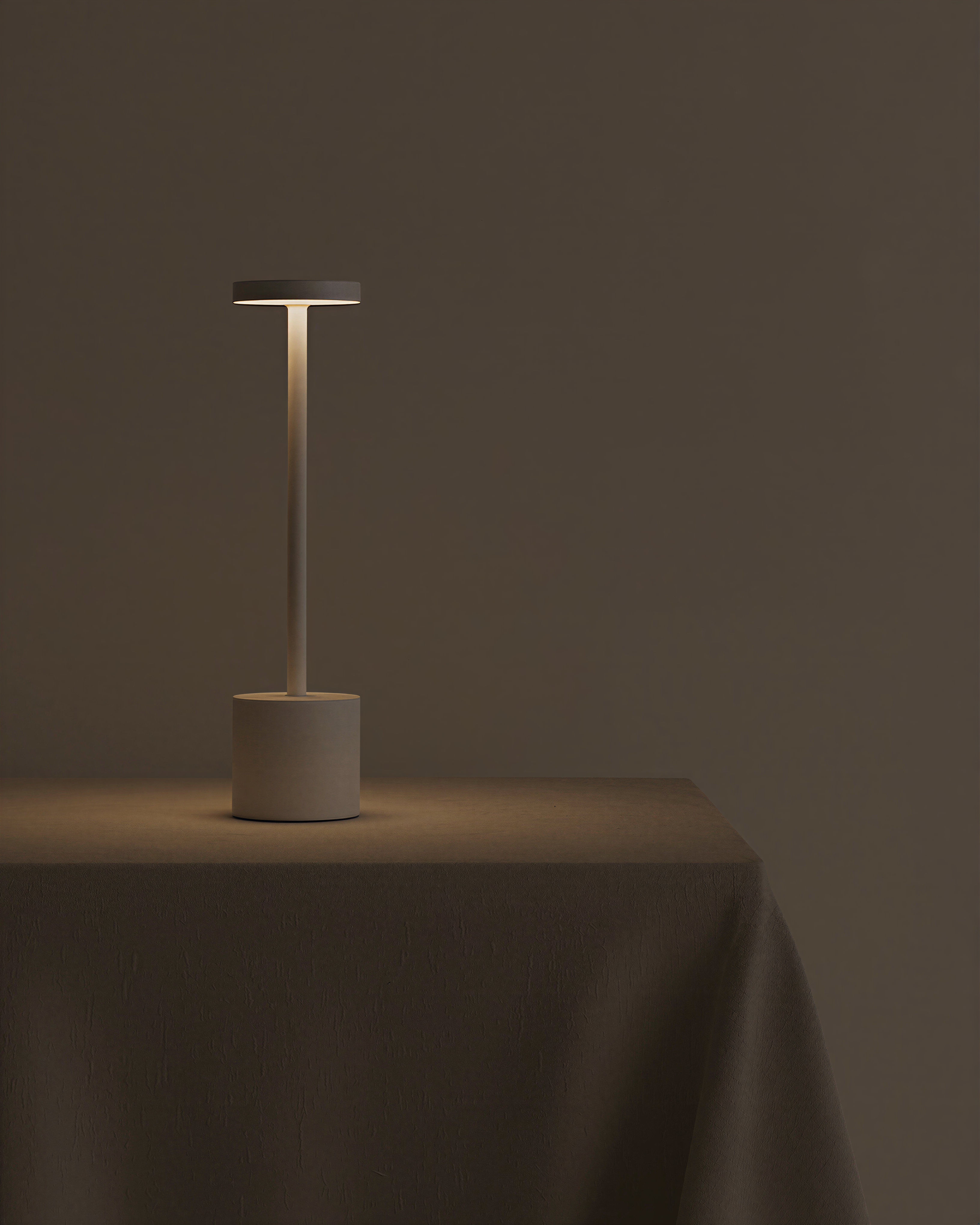 Cléon | White Cordless Table Lamp