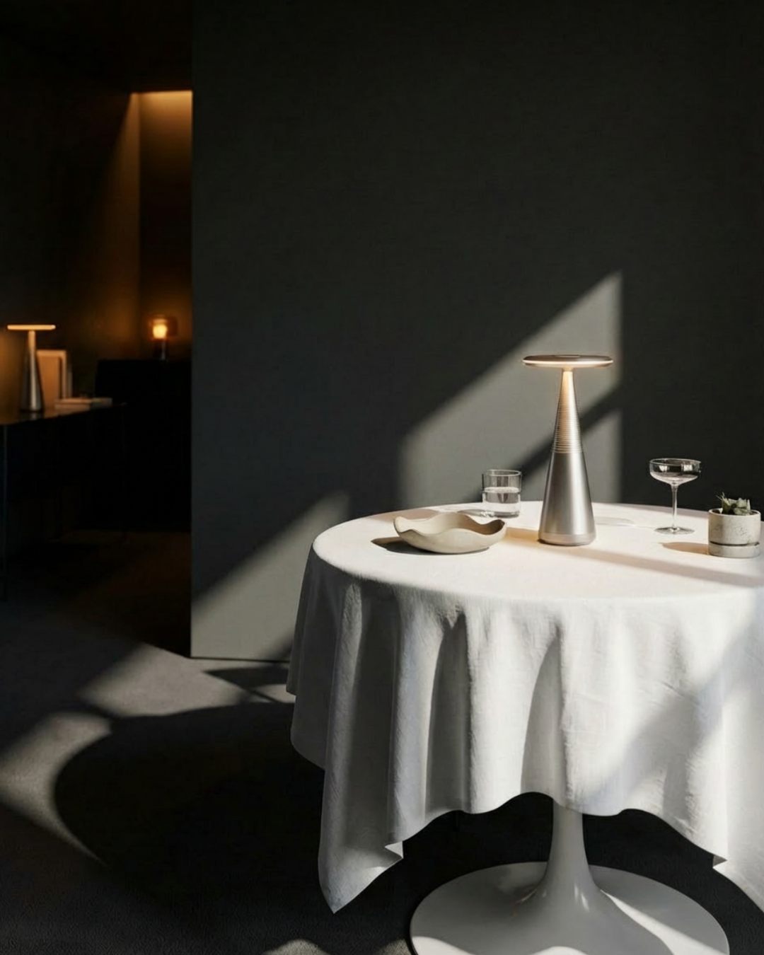 Saivéne | Silver Cordless Table Lamp