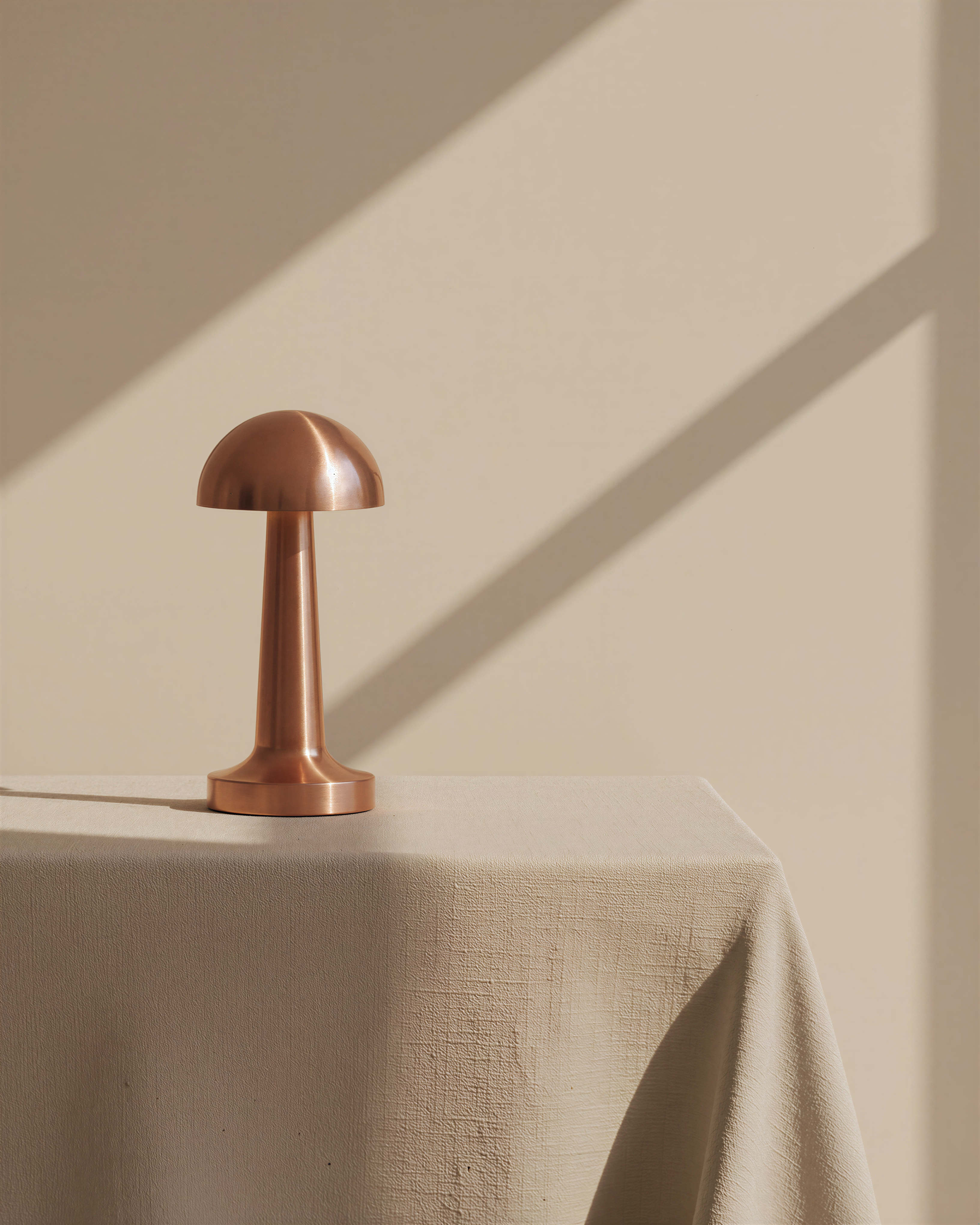 Élmar | Rose Gold Cordless Table Lamp