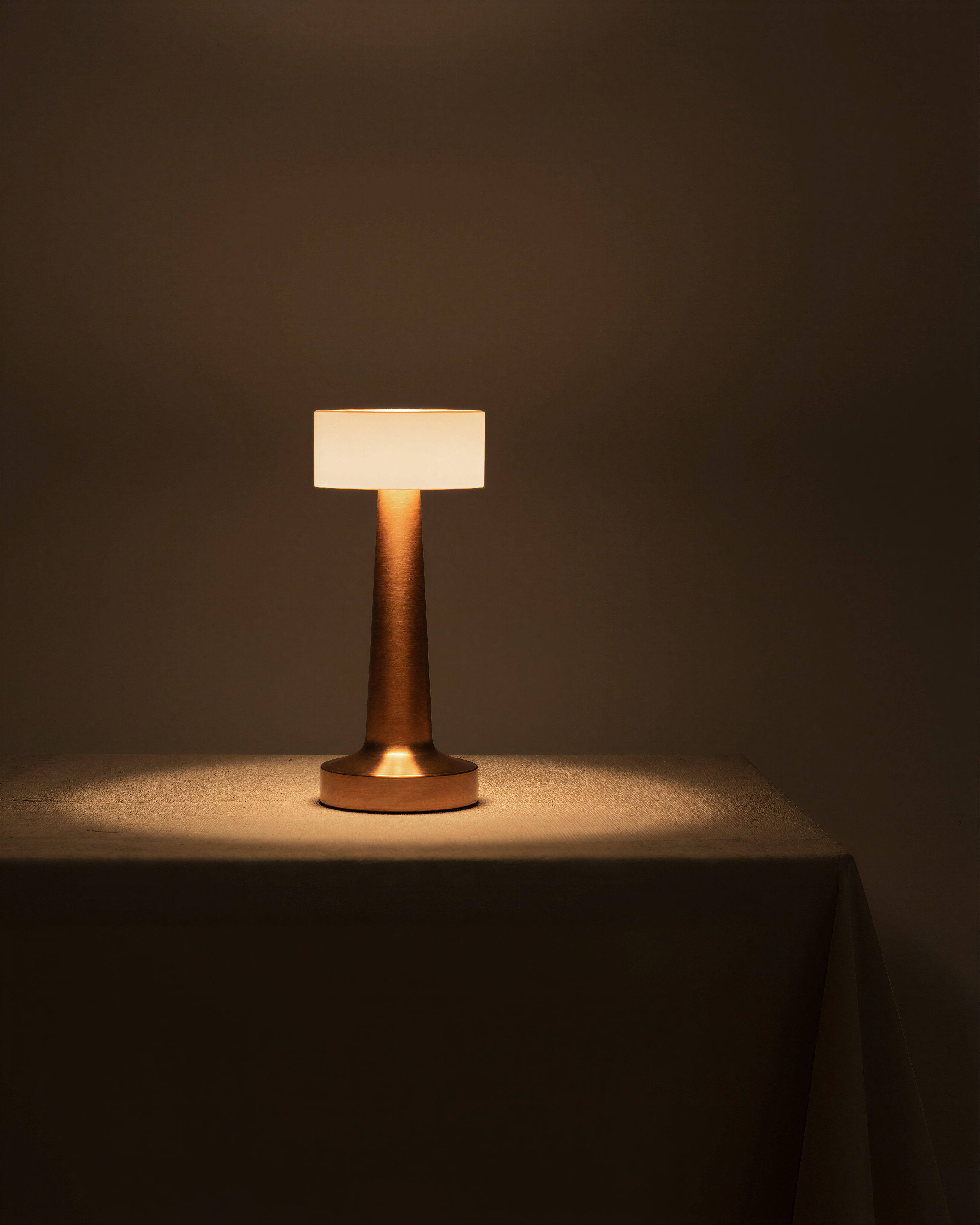 Évair | Rose Gold Elegant Table Lamp