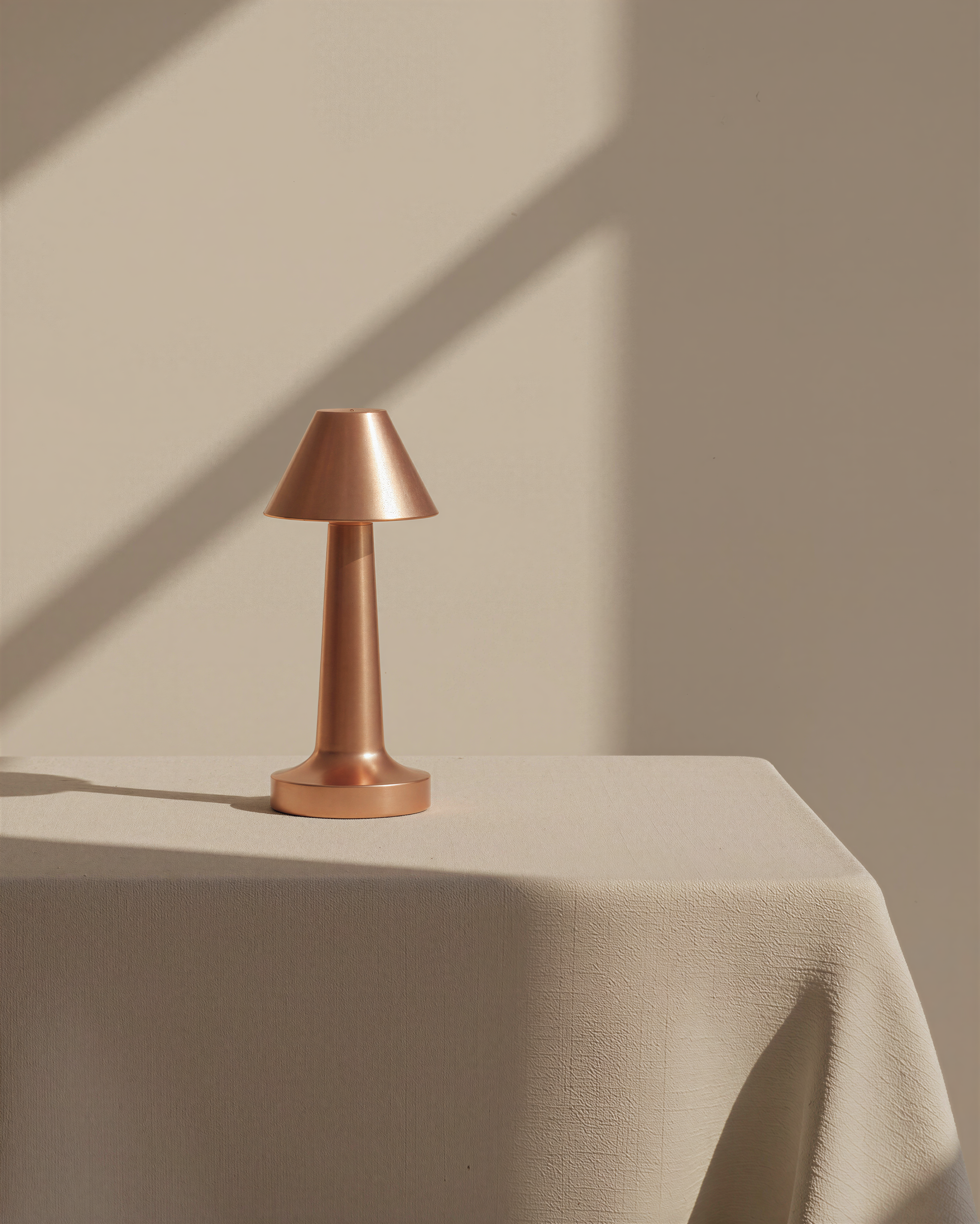 Évran | Rose Gold Design Table Lamp