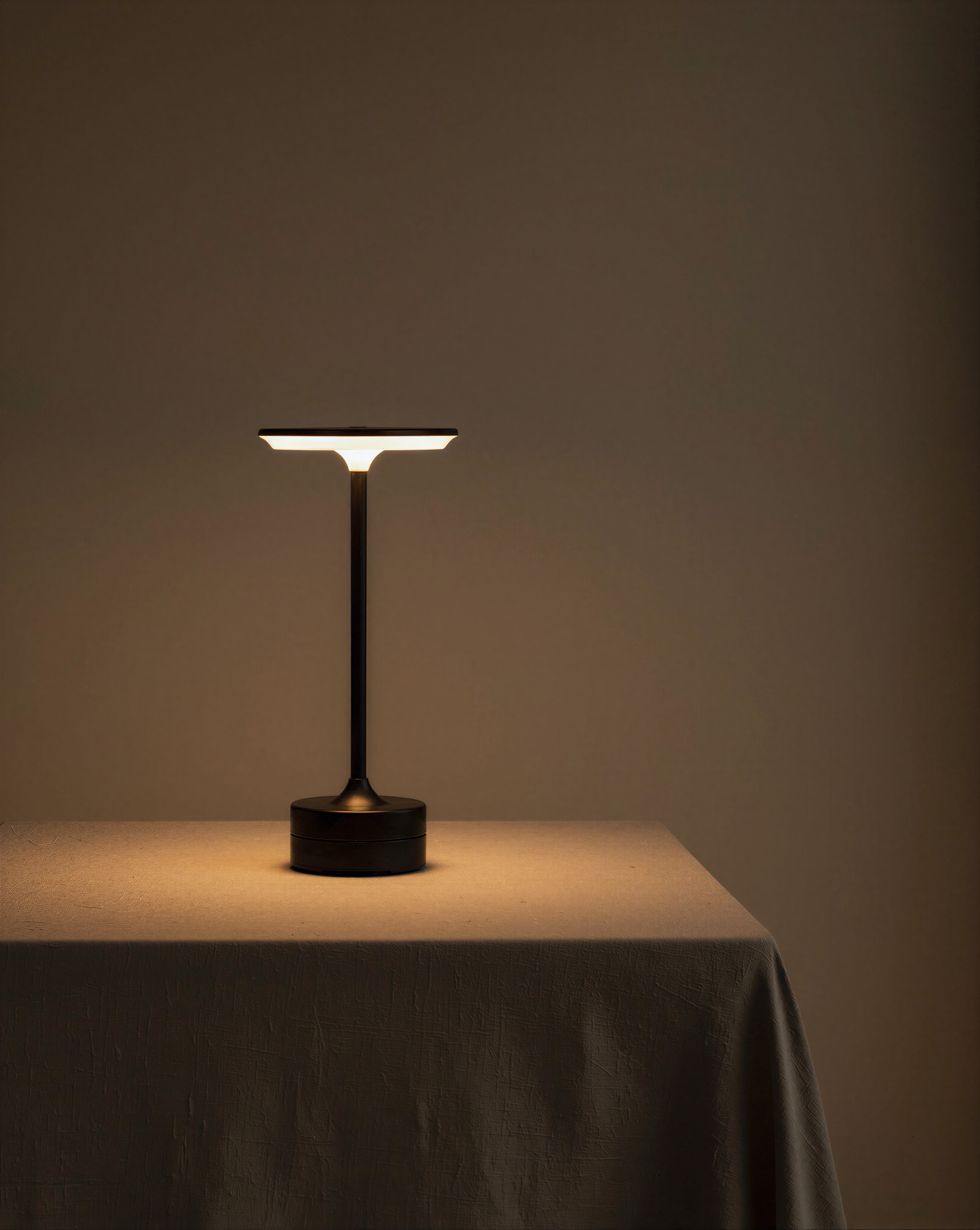 Sovéla | Black Cordless Table Lamp