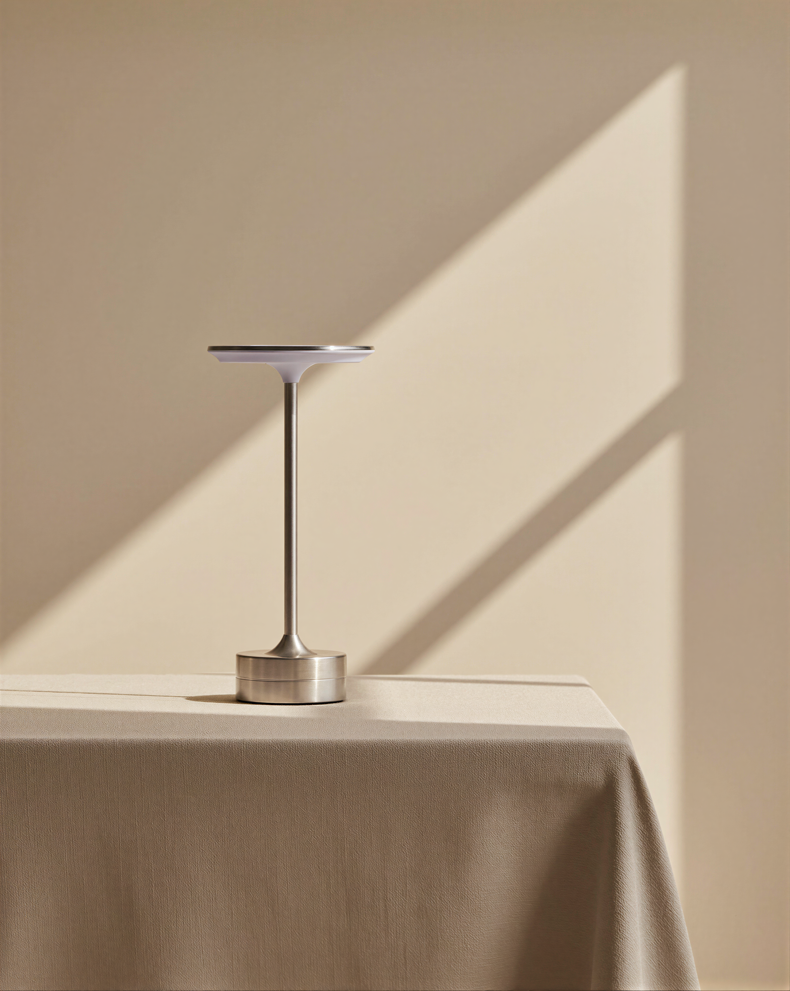 Sovéla | Silver Cordless Table Lamp