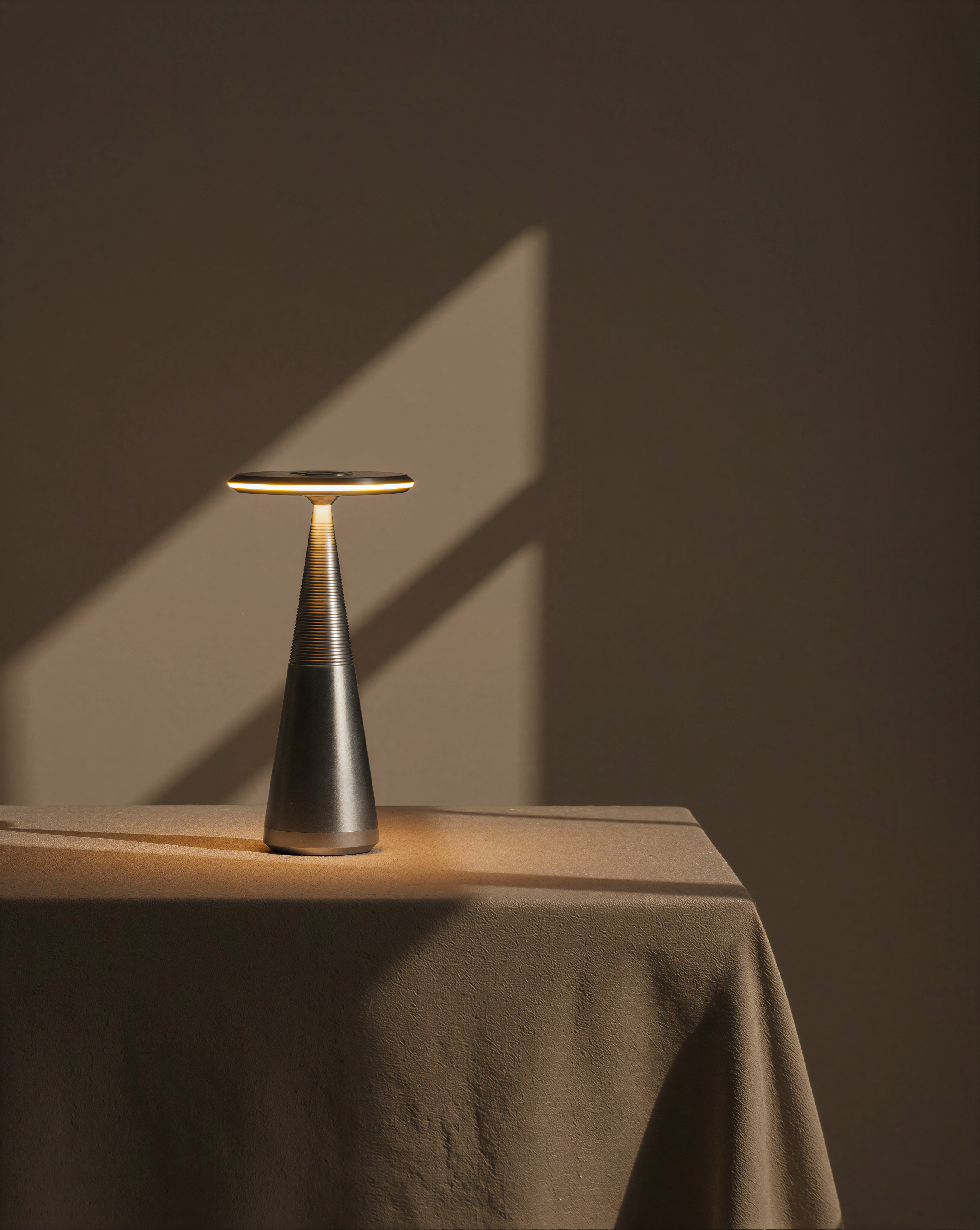 Saivéne | Silver Cordless Table Lamp