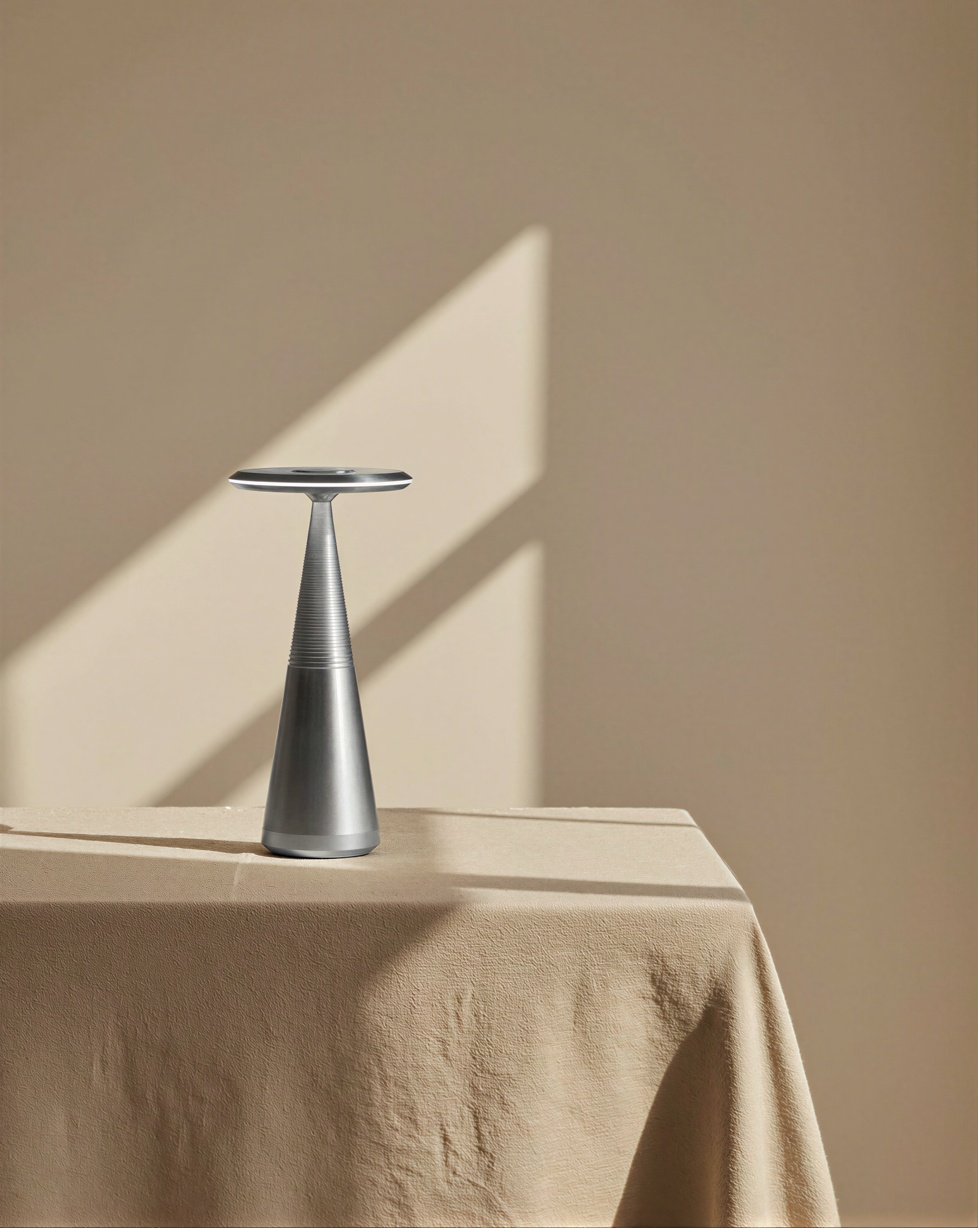 Saivéne | Silver Cordless Table Lamp
