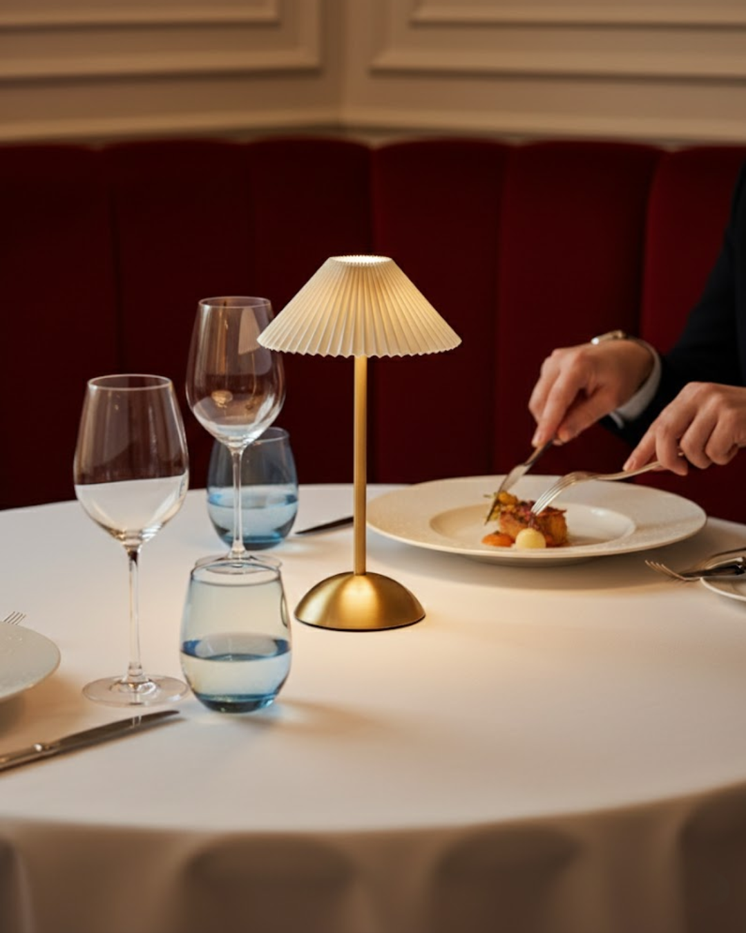 Arlénum | White Cordless Table Lamp