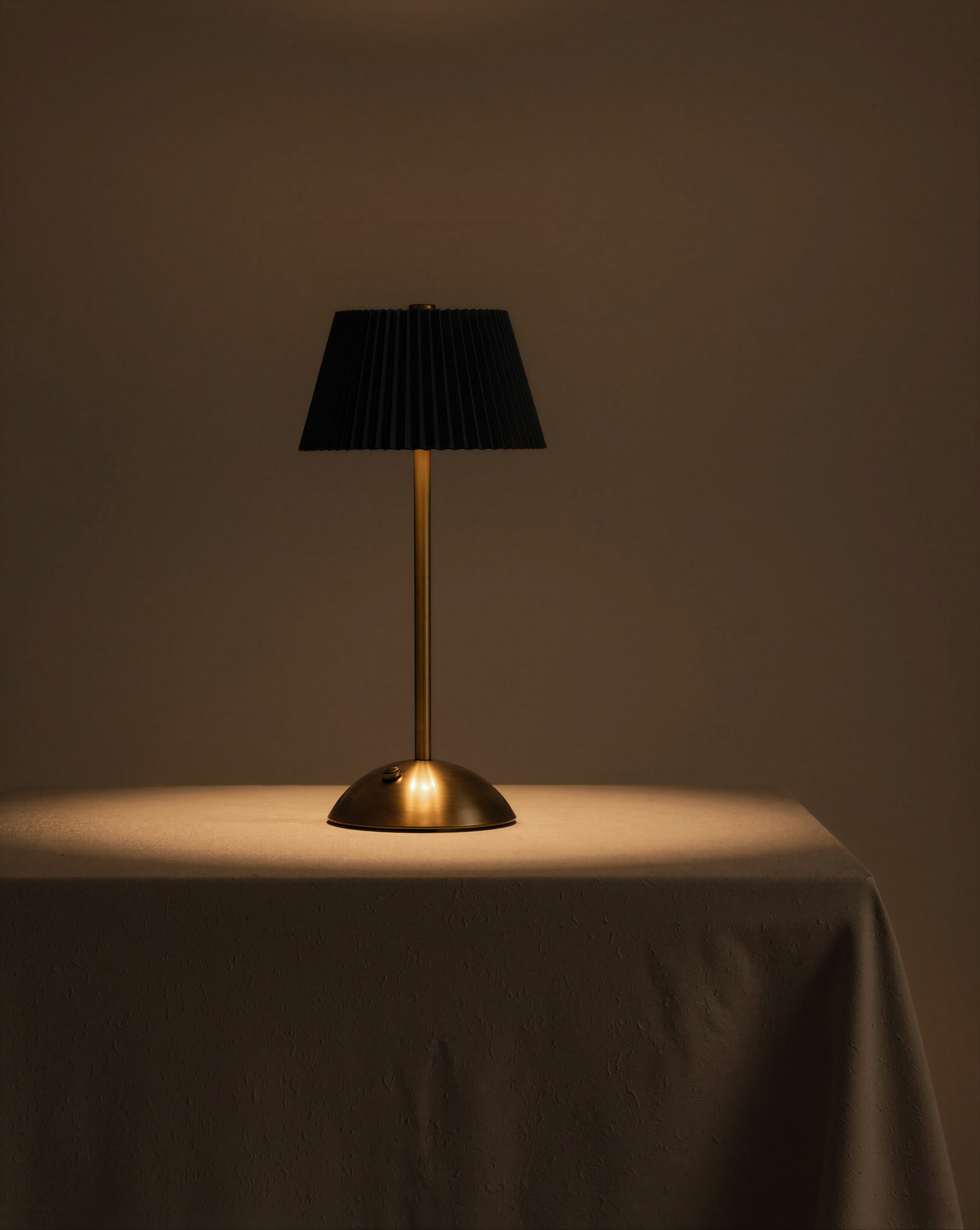 Arléon | Black Cordless Table Lamp