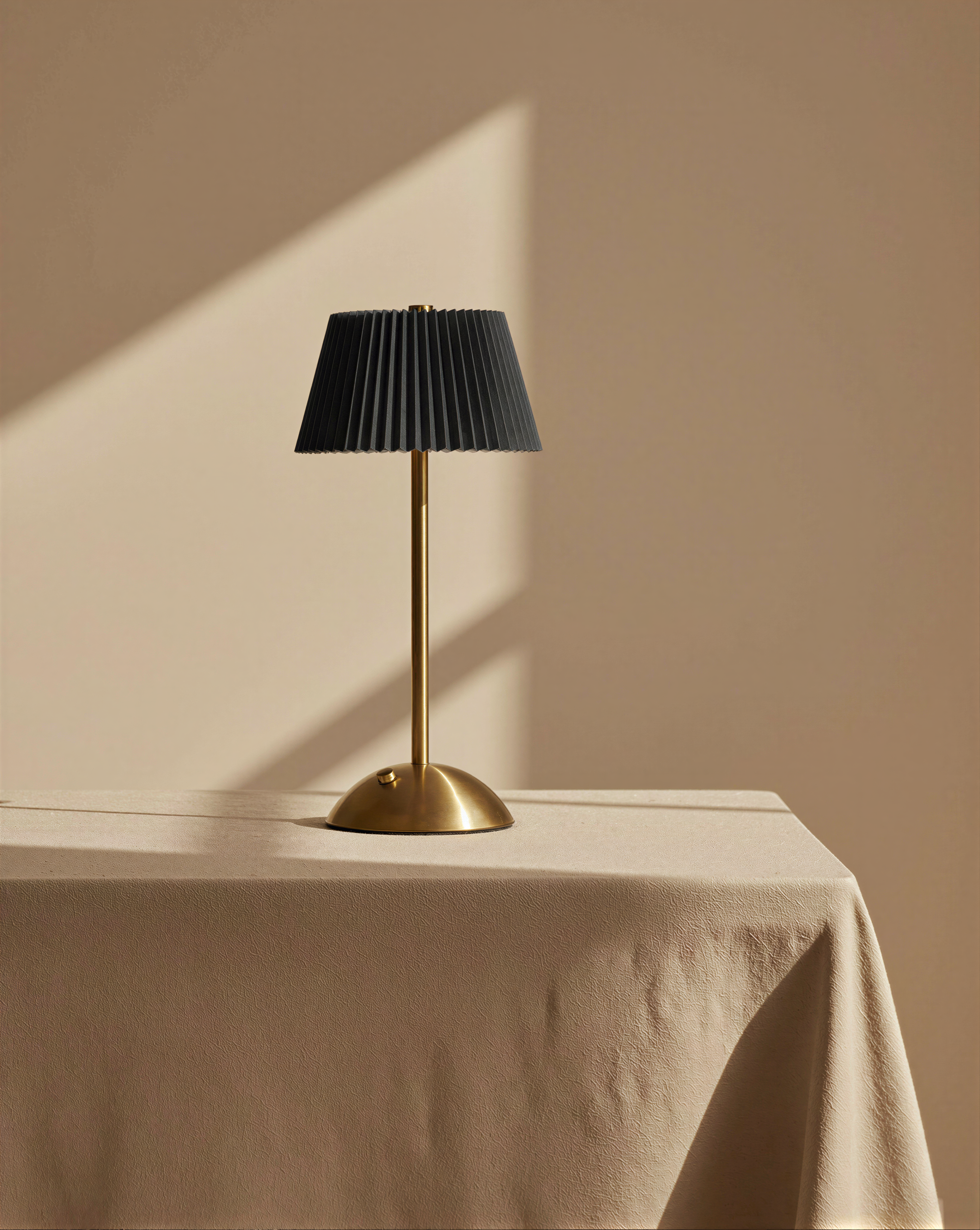 Arléon | Black Cordless Table Lamp
