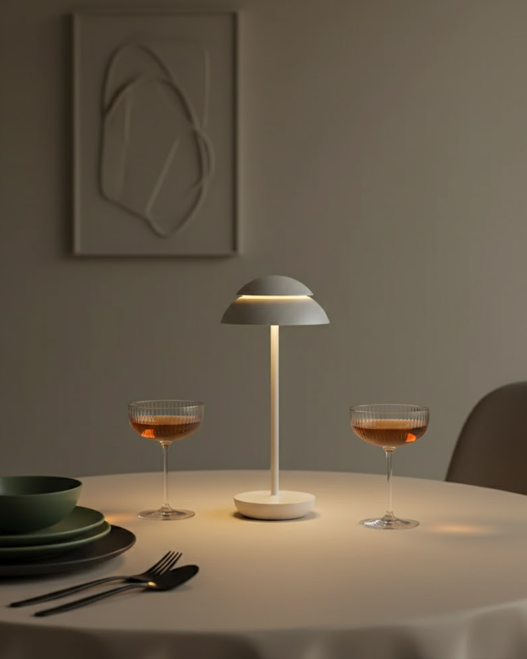 Auré | White Minimalist LED Table Lamp