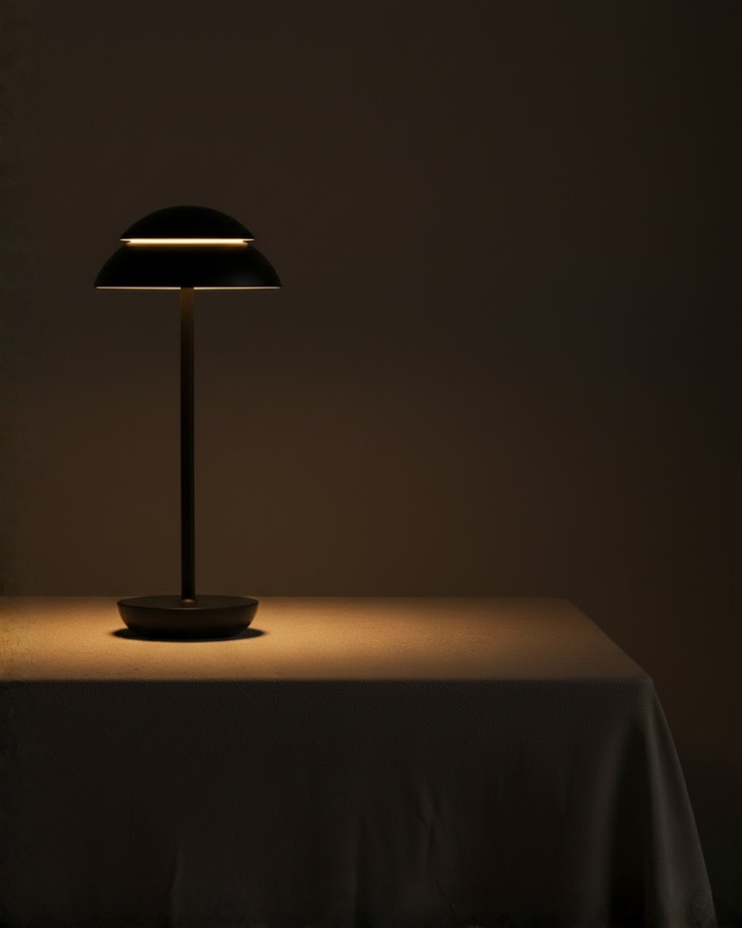 Auré | Black Minimalist LED Table Lamp