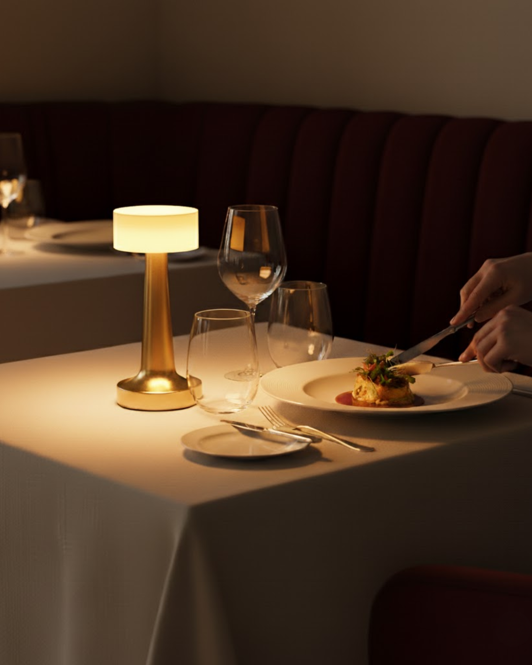 Évair | Gold Elegant Table Lamp