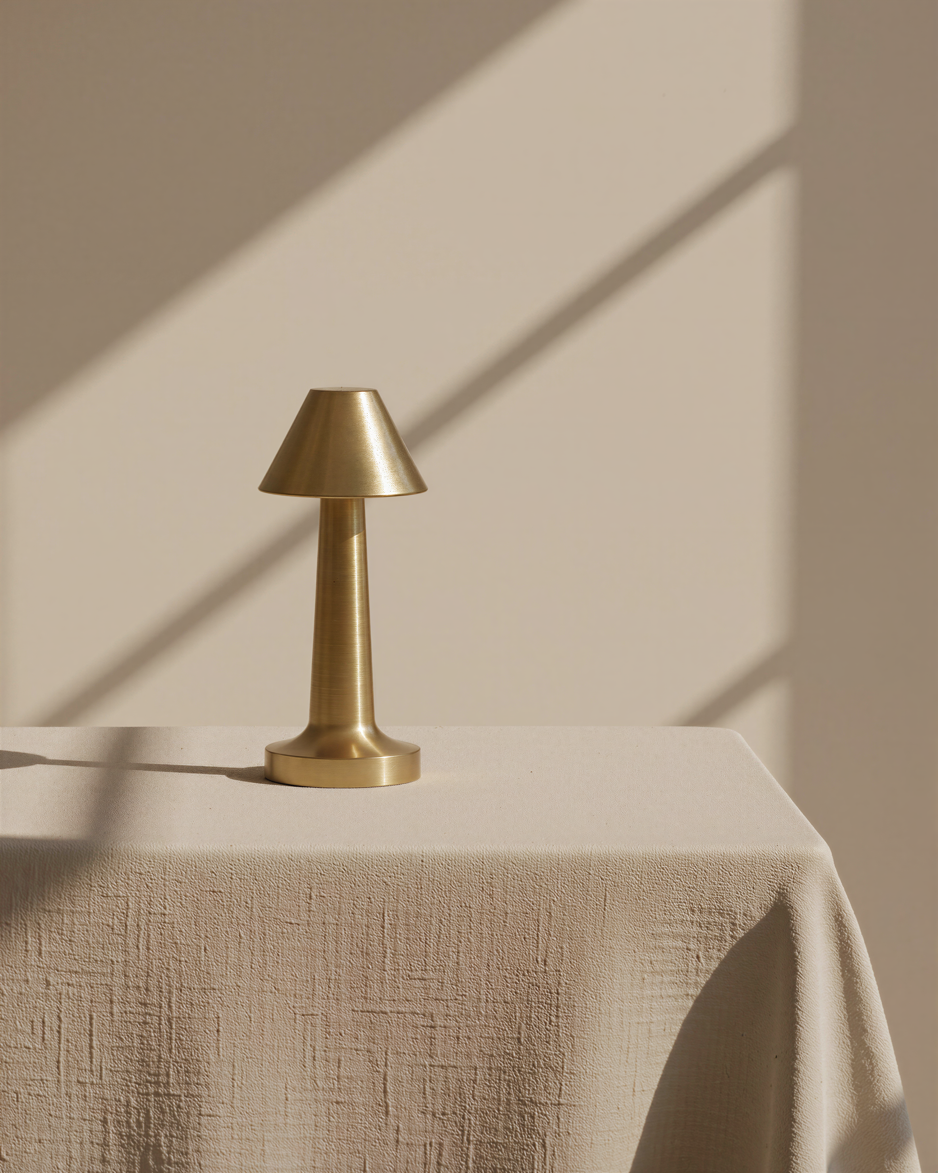 Évran | Gold Design Table Lamp