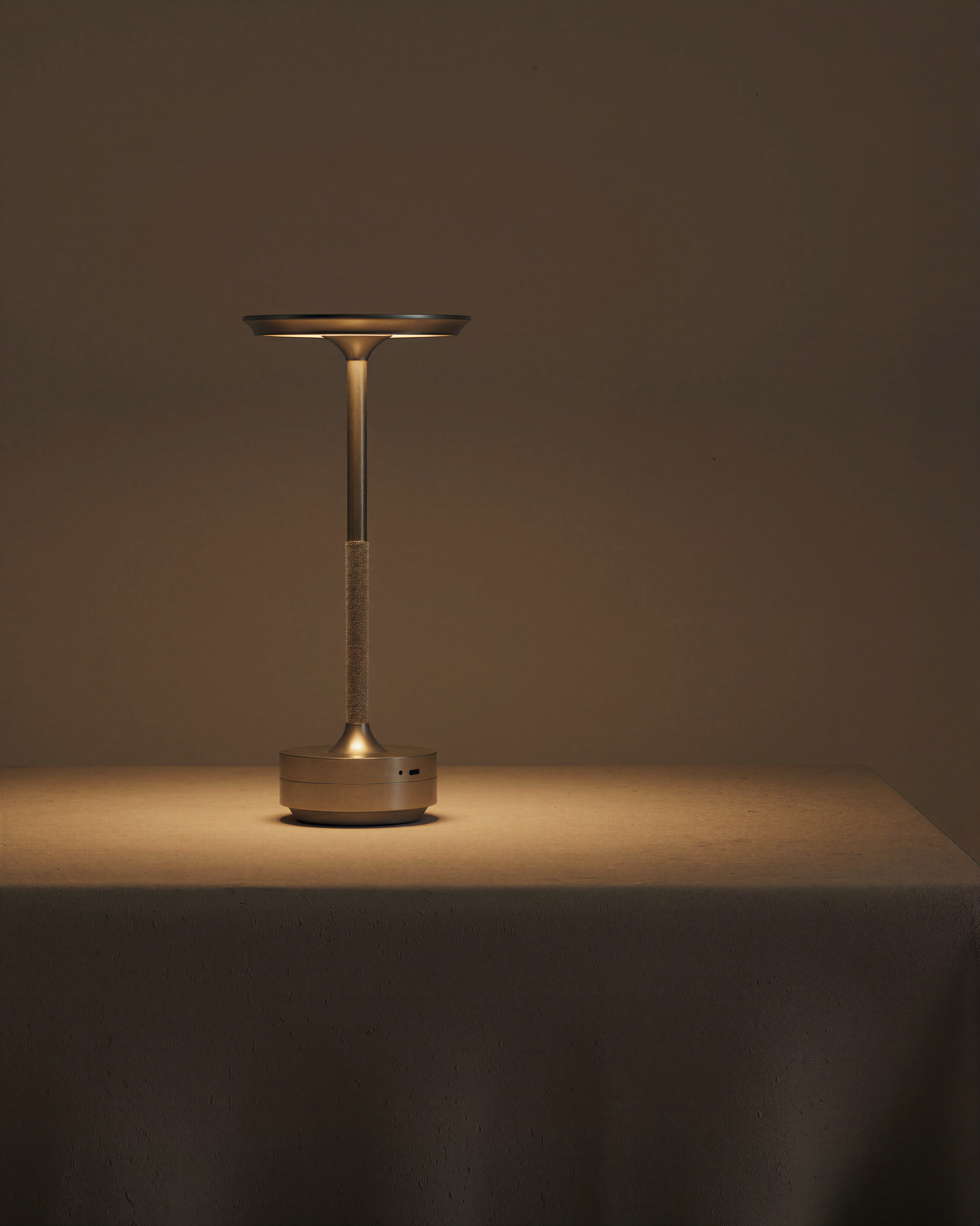 Soivé | Silver Cordless LED Table Lamp